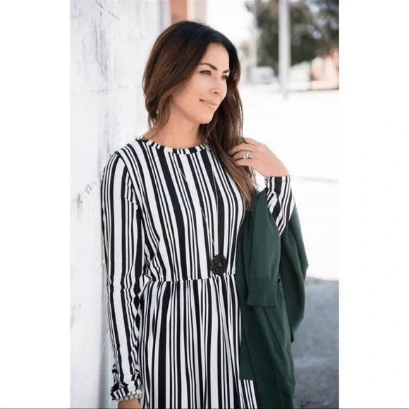 Brand New | Striped Midi Dress - Picture 2 of 14